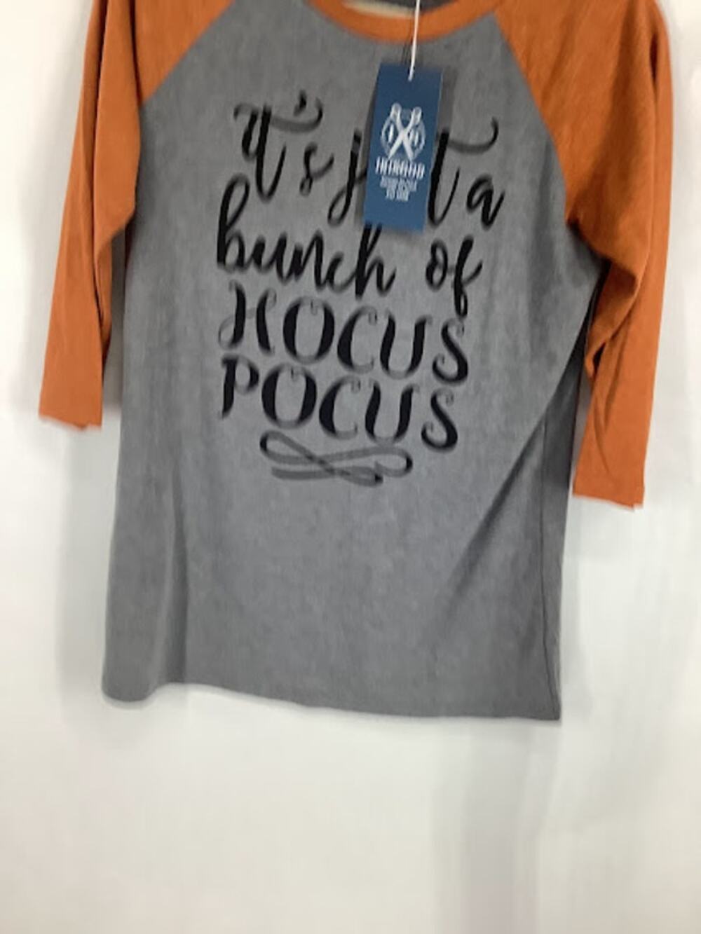 NWT Irisgod Gray Orange Hocus Pocus Halloween Graphic TShirt Women's Size Small